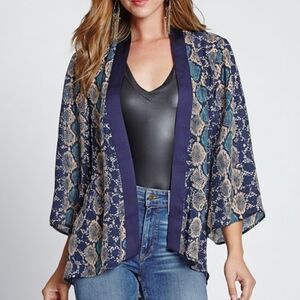 Guess Three-Quarter Sleeve Python-Print Kimono NWOT 💫